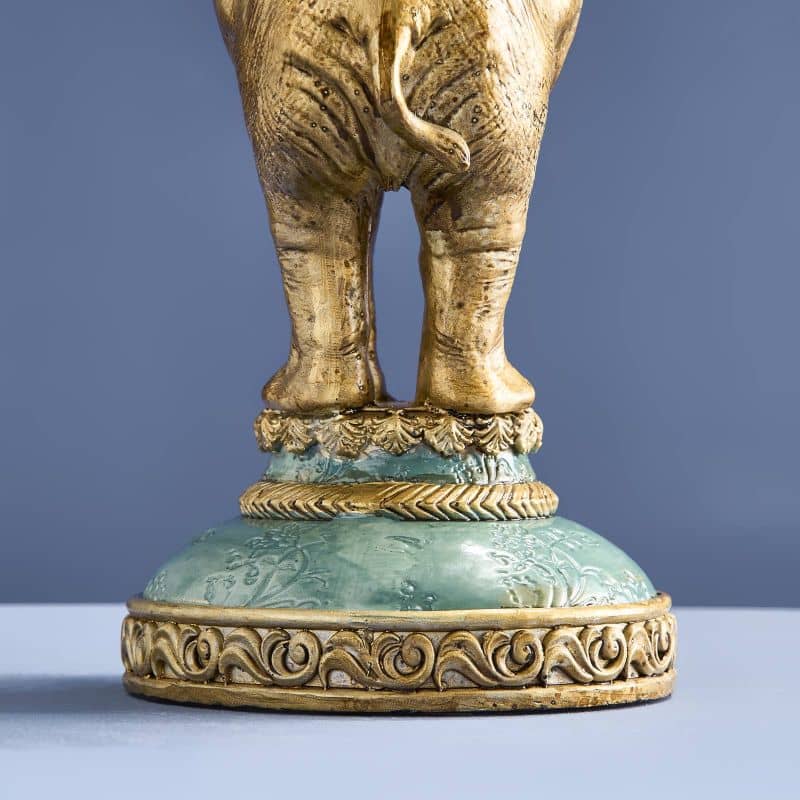 Kandelaar Olifant goud en turquoise, kunsthars en metaal 28 x 11 x 46,5 cm