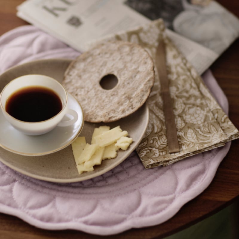 Bungalow ronde, katoen-linnen doorgestikte lila placemats Mirra , set van 4 stuks