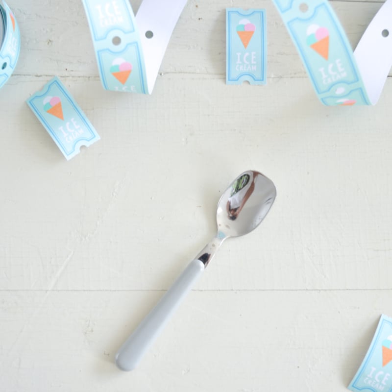 Brio lichtgrijs, ijslepeltje | 14 cm