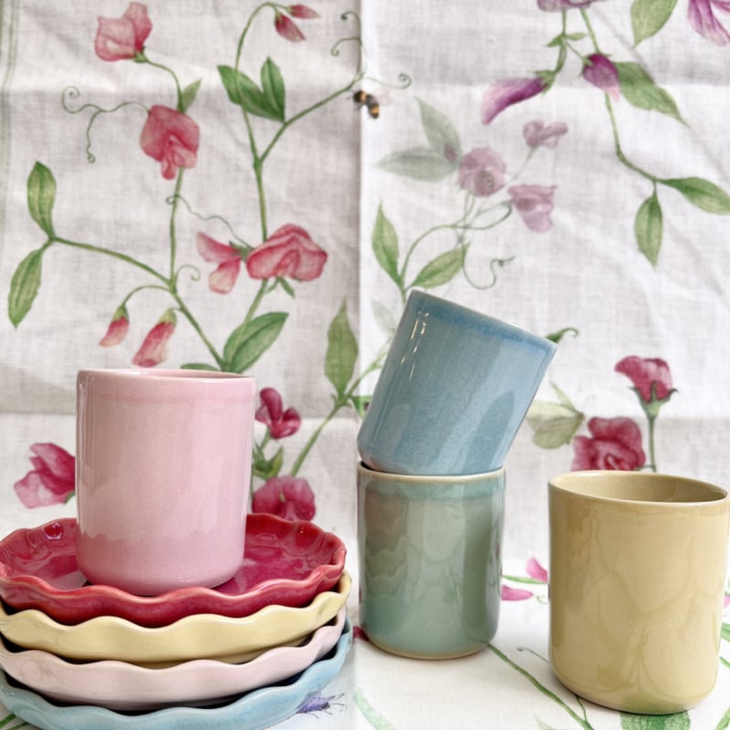 Gresnovo zacht roze klein bordje met geschubt randje (rose fondant) | Ø13 cm