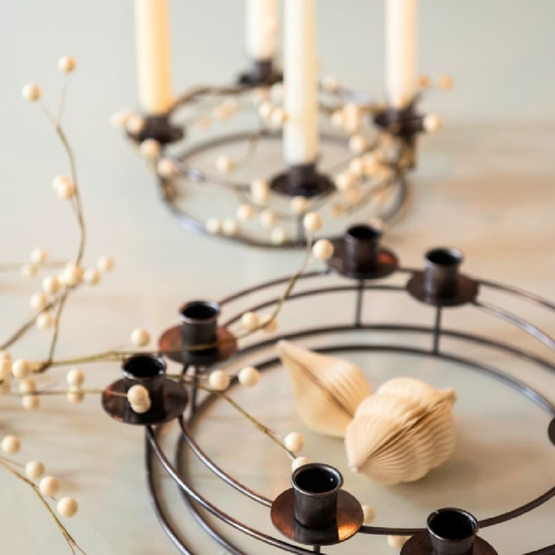 Bungalow Kamma metalen adventkandelaars rond, groot Ø35 cm