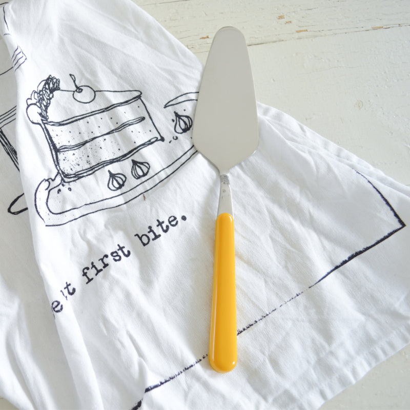 Brio donkergeel, taartschep | 24 cm | Kleuroptafel