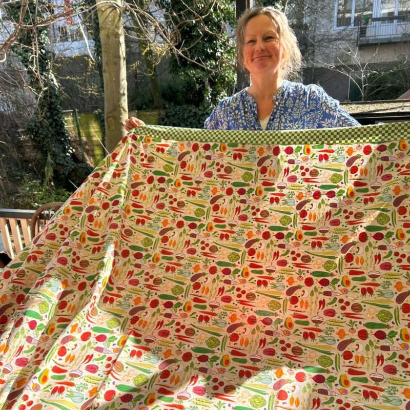 Eggy Tablecloth Kimchi 180 x 265