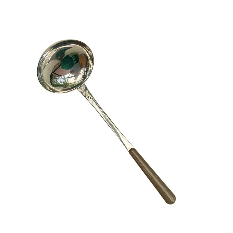 Brio hazelnoot, soeplepel | 28 cm | Kleuroptafel