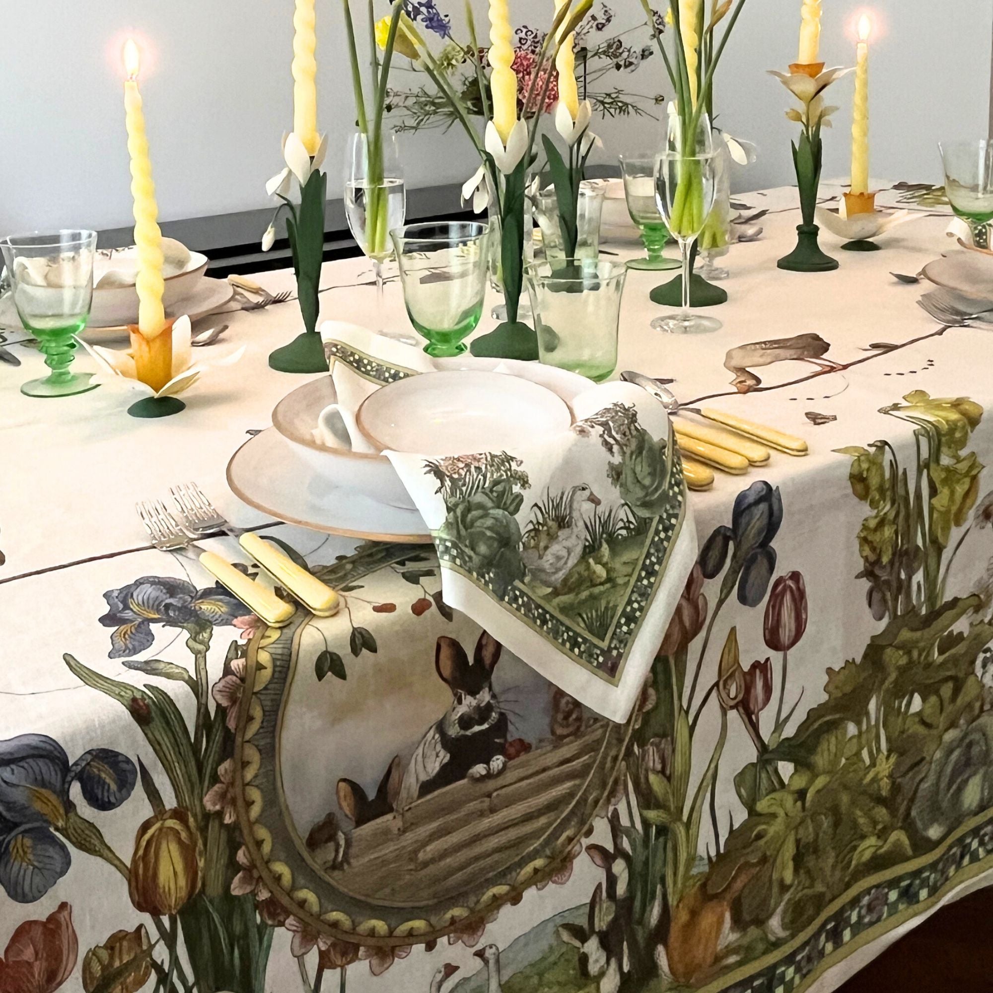 Bunny Garden lente- en paastafelkleden, loper en servetten, kies je formaat