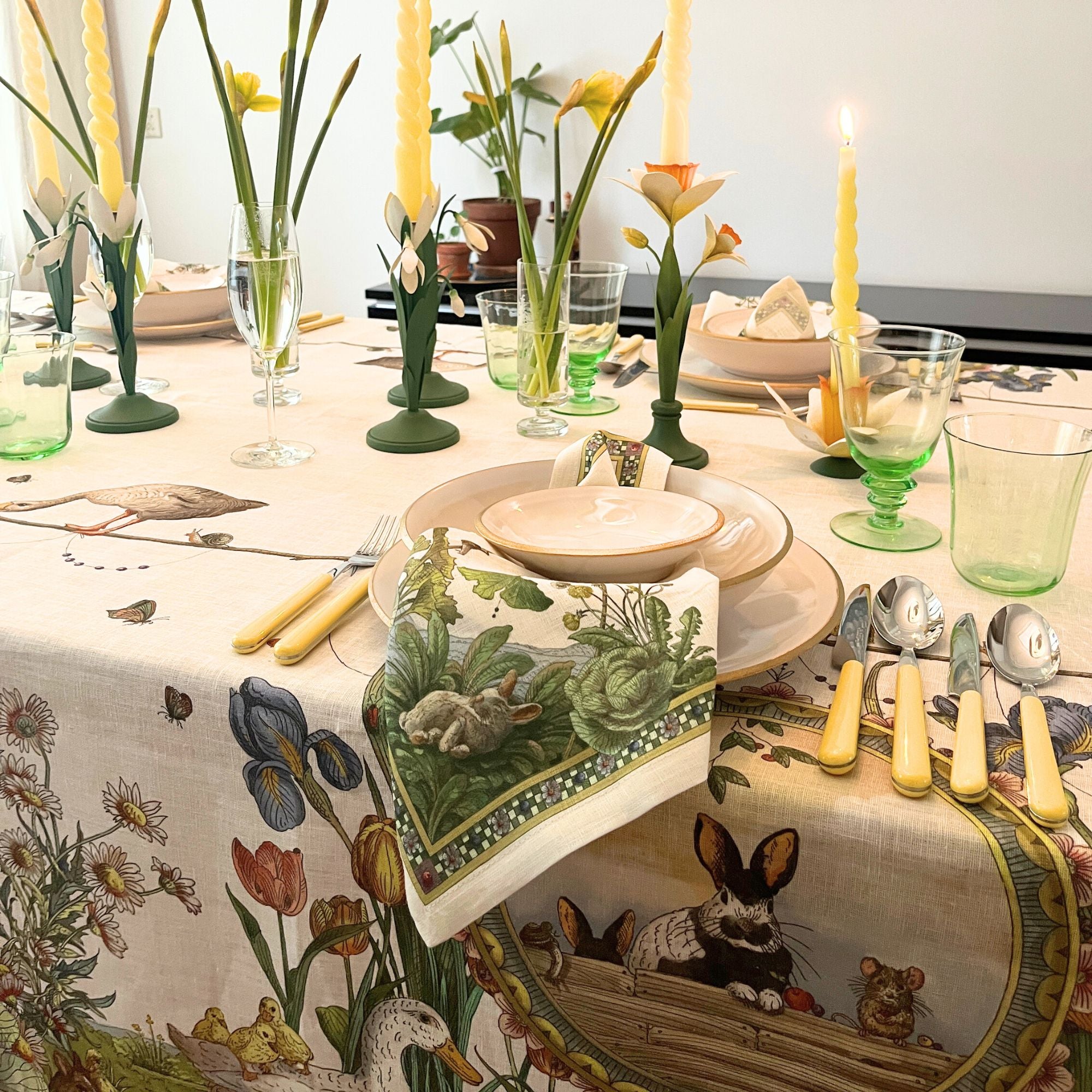 Bunny Garden lente- en paastafelkleden, loper en servetten, kies je formaat