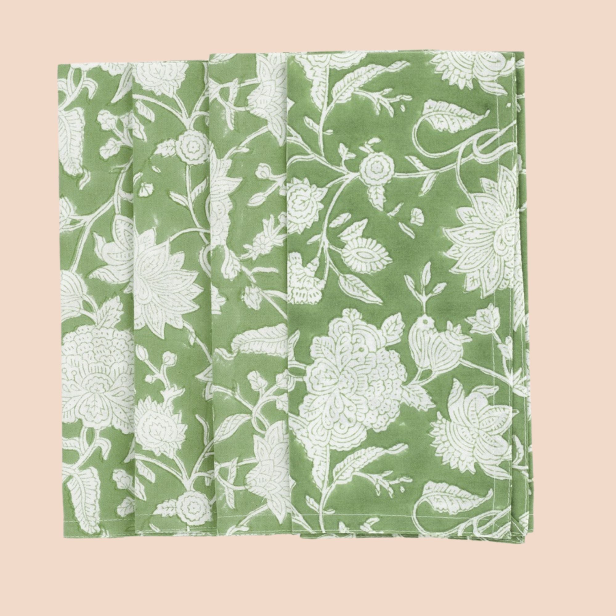 Chamois set van 4 frisgroene Indian Rose servetten, blokprint op witte basis, katoen | Ø 220 cm