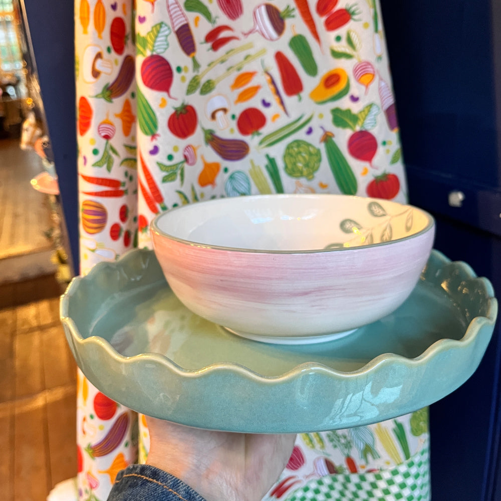 Runde Kuchenform aus Gresnovo-Steingut mit gewelltem Rand, Farbe wählbar | Ø 27 cm