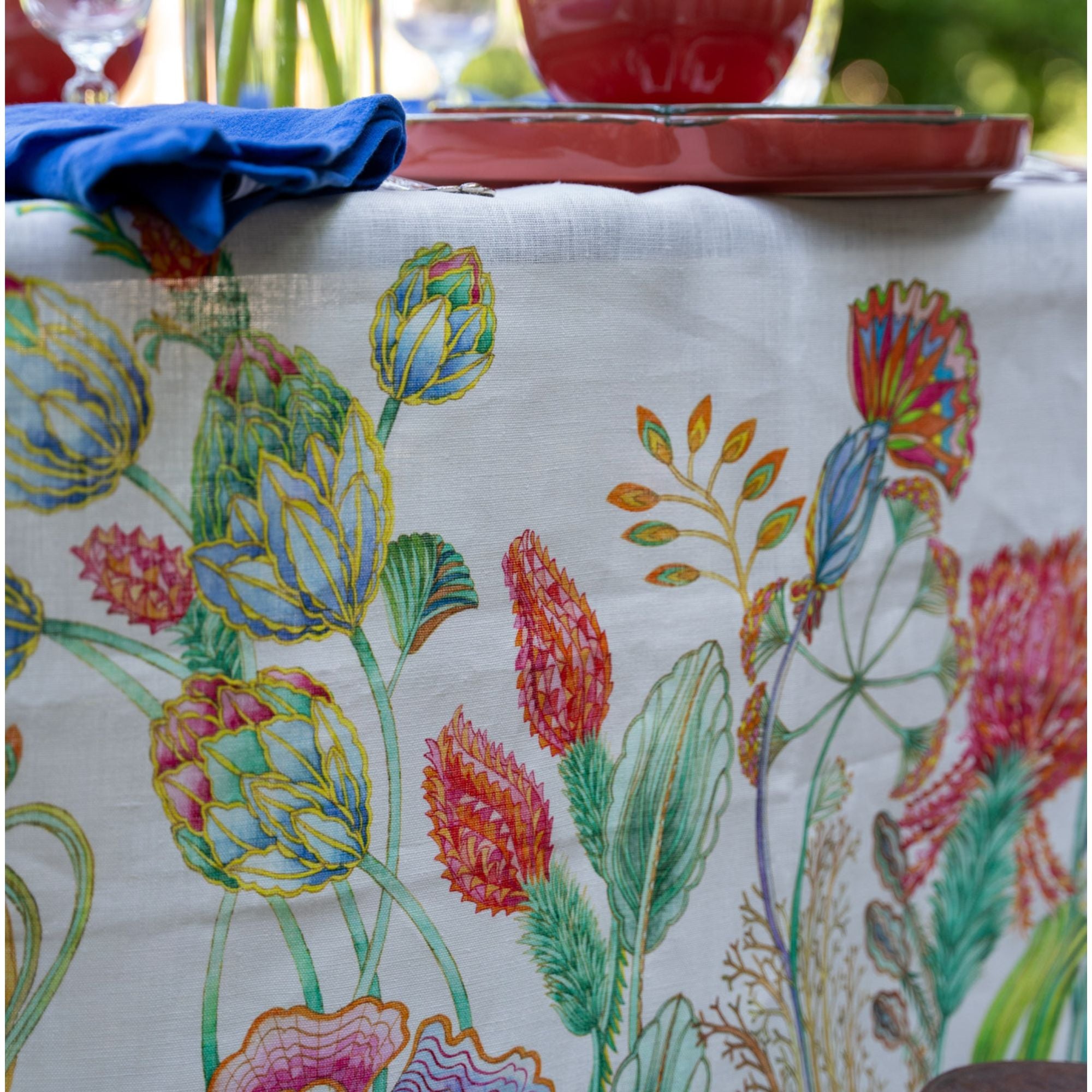 Artigemme linnen tafelkleed en -loper met kleurrijke fantasiebloemen, kies je formaat