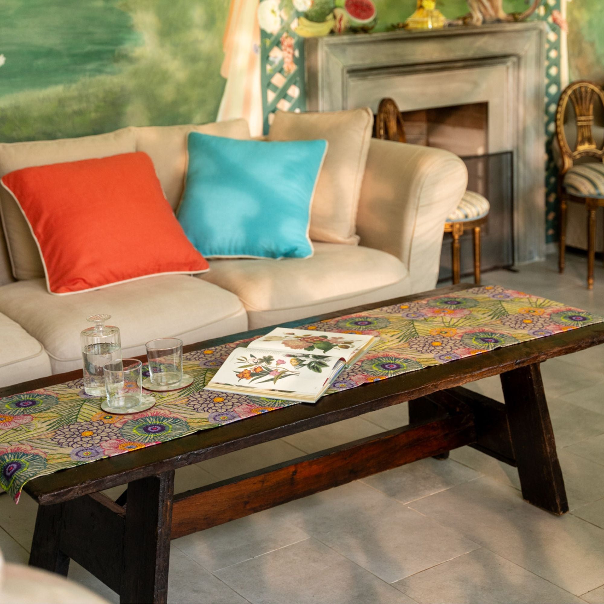 Voorverkoop! Katoenen tafelkleed Dalia met geborduurde bloemen, kies je formaat (ook rond en als tafelloper)