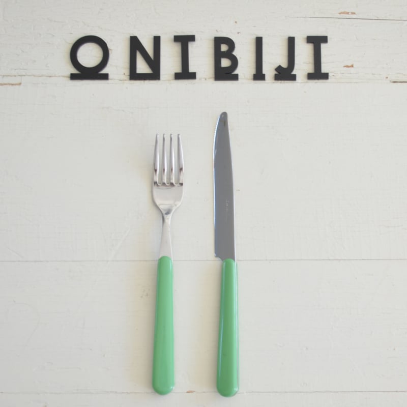 Brio lichtgroen, ontbijtbestek, set 18 delig: 6 vorken 6 messen 6 lepels