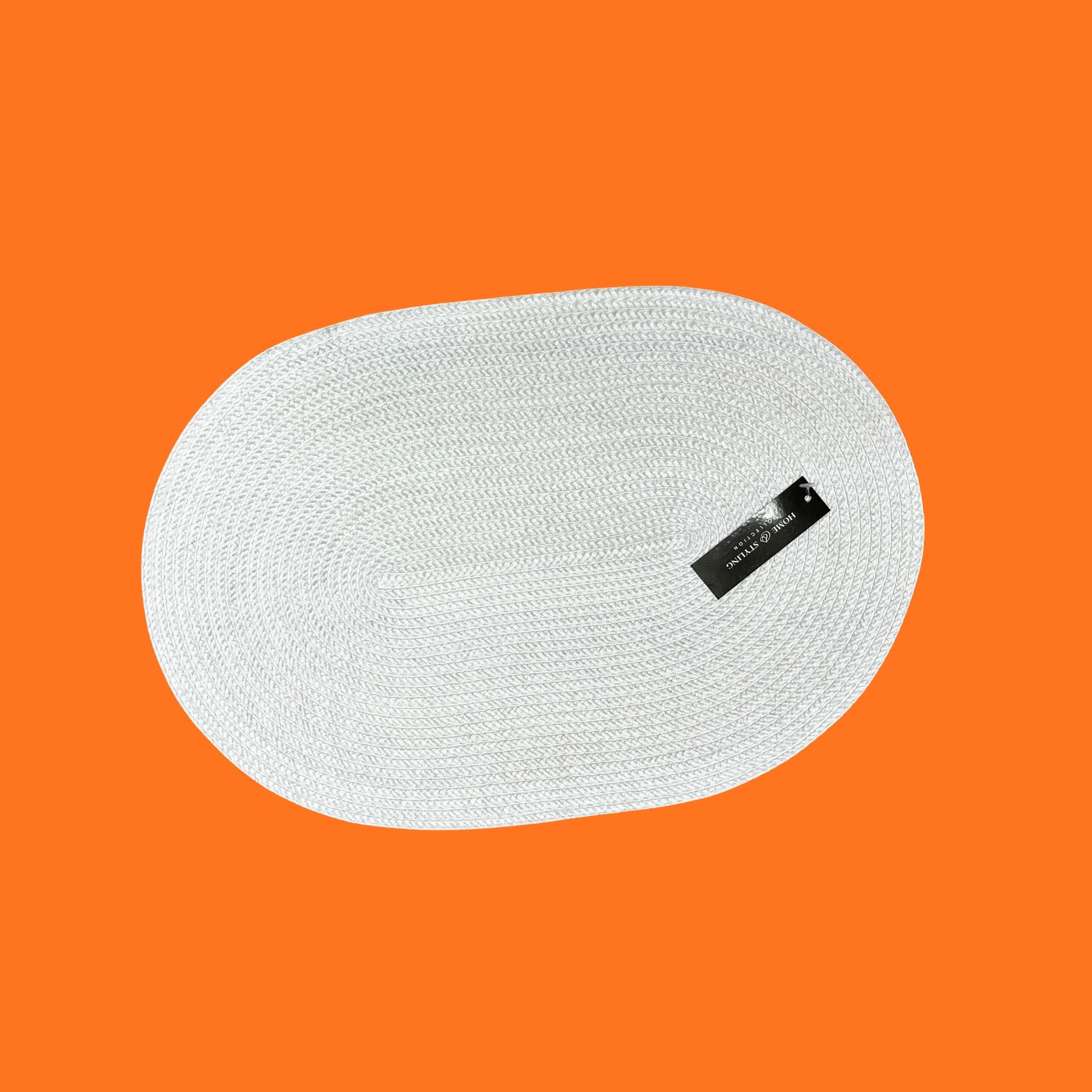 Min 75% Placemats ovaal 'faux riet'. Kies uit spierwit, grijs, zwart, saliegroen, donkergroen