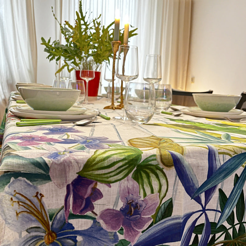 Linnen tafelkleed Naif met tropische flora en fauna | 170 x 270 cm