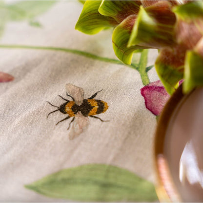 Tafelkleed Petits Pois met lathyrus in roze en paars kies je formaat (ook in rond en tafelloper)