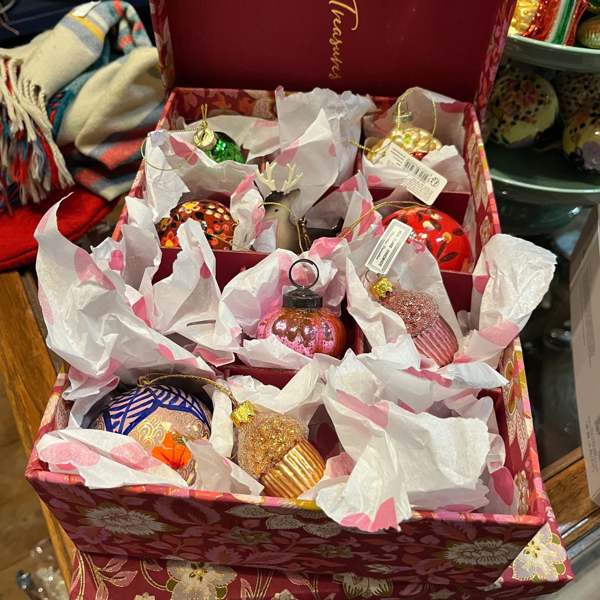 Bungalow set van 2 bewaardozen voor kerstballen