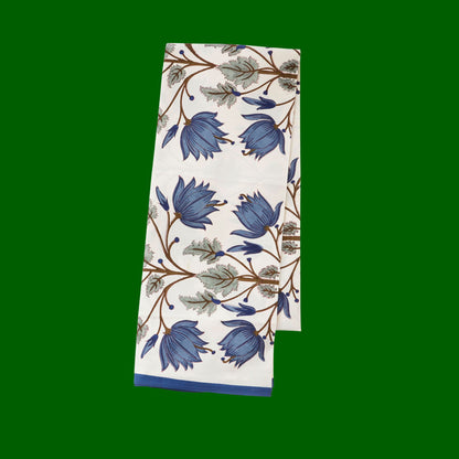 Bungalow Flora Indigo, katoenen blokprint tafelkleed, gebroken wit met blauw | 170 x 300 cm