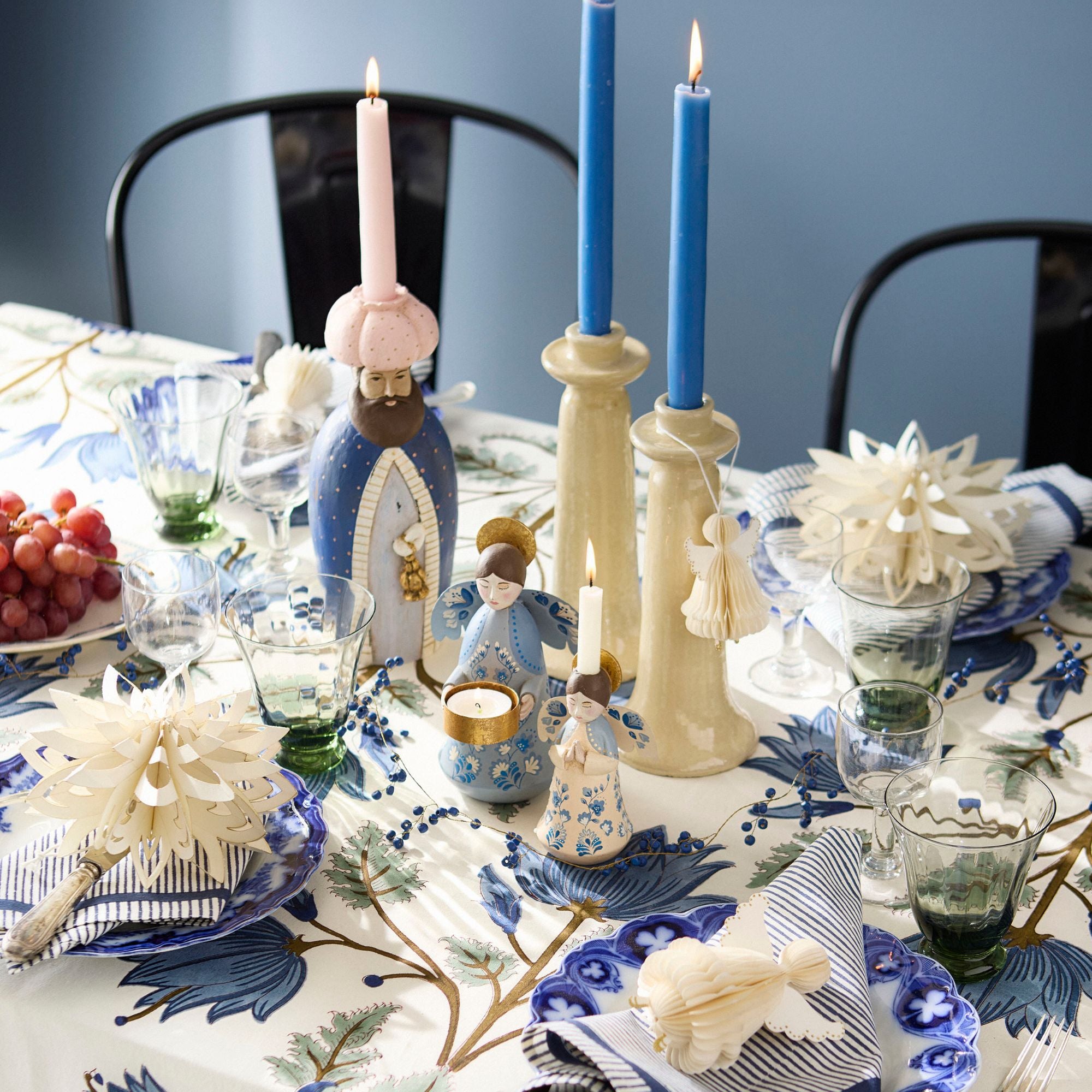 Bungalow Flora Indigo, katoenen blokprint tafelkleed, gebroken wit met blauw | 170 x 300 cm