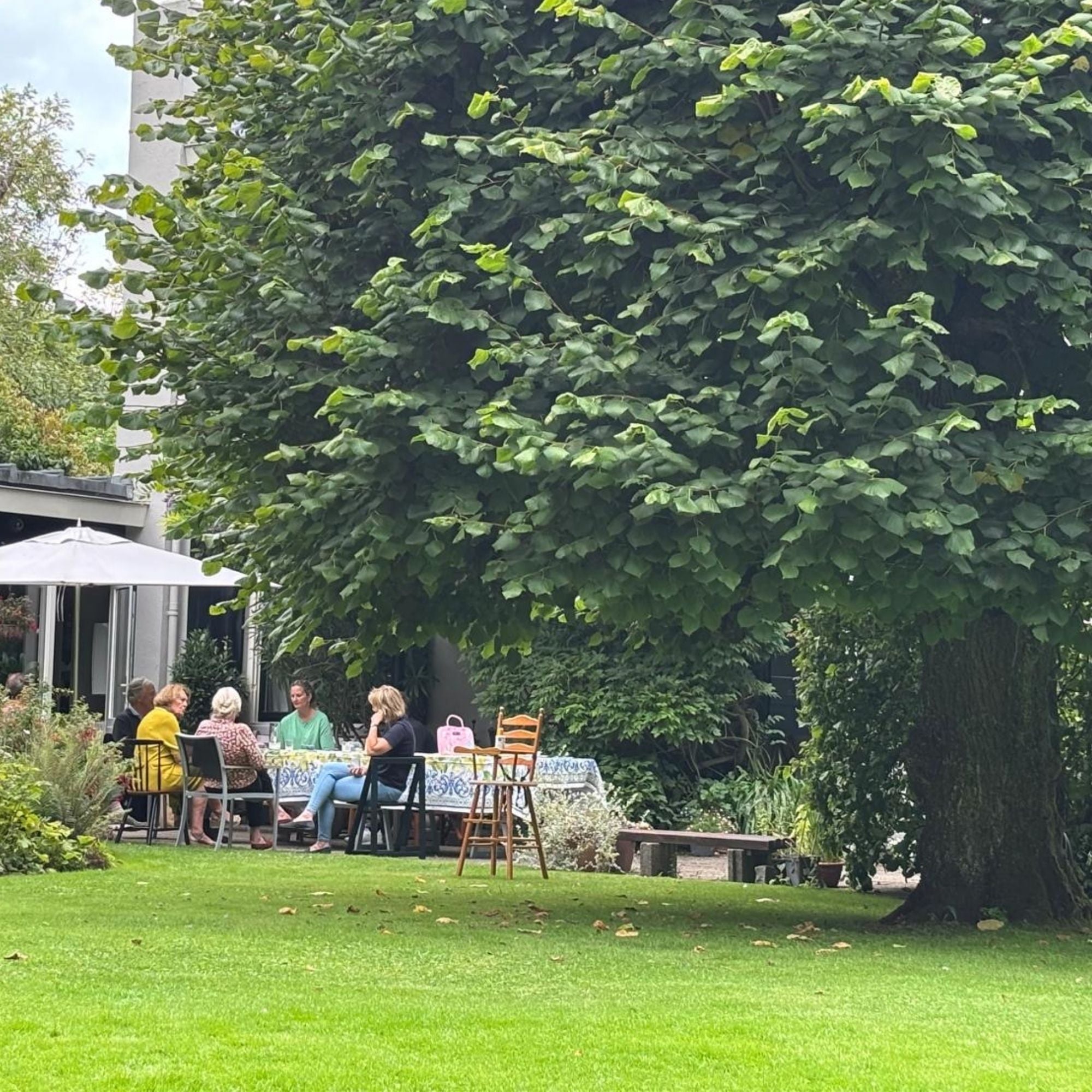 Cetara tafelkleden en loper à la Amalfi kust met citroenen en blauwe krullen, kies je formaat