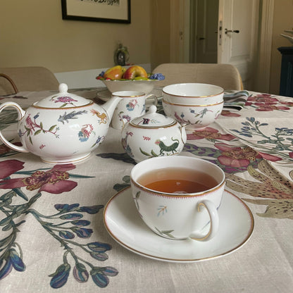 Linnen tafelkleed Eradea met orchideeën, kies je formaat (ook rond en als tafelloper)