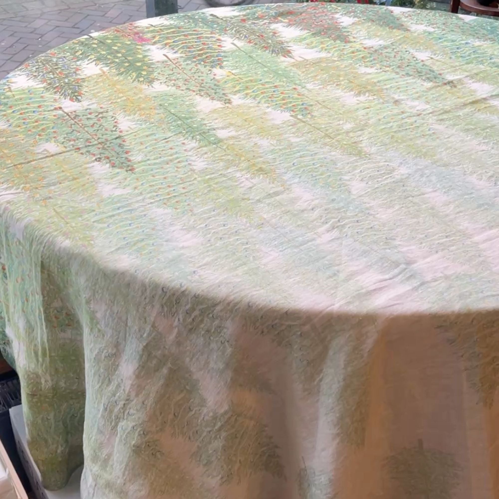 XXXL Stof voor Kersttafelkleed Fairy Trees 3 meter breed, per 50 cm