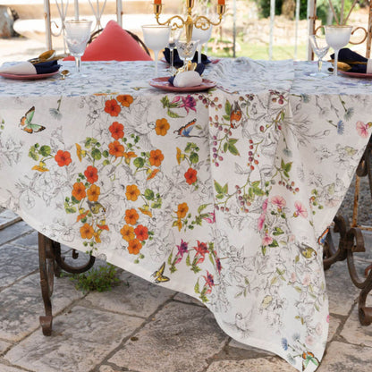 Linnen tafelkleed Gravure met bloemetjes en vlinders in pentekening, kies je formaat (ook rond en als tafelloper)