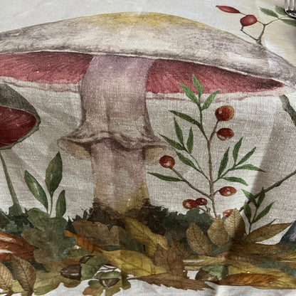 Grifola linnen tafelkleed en loper met paddenstoelen, kies je formaat