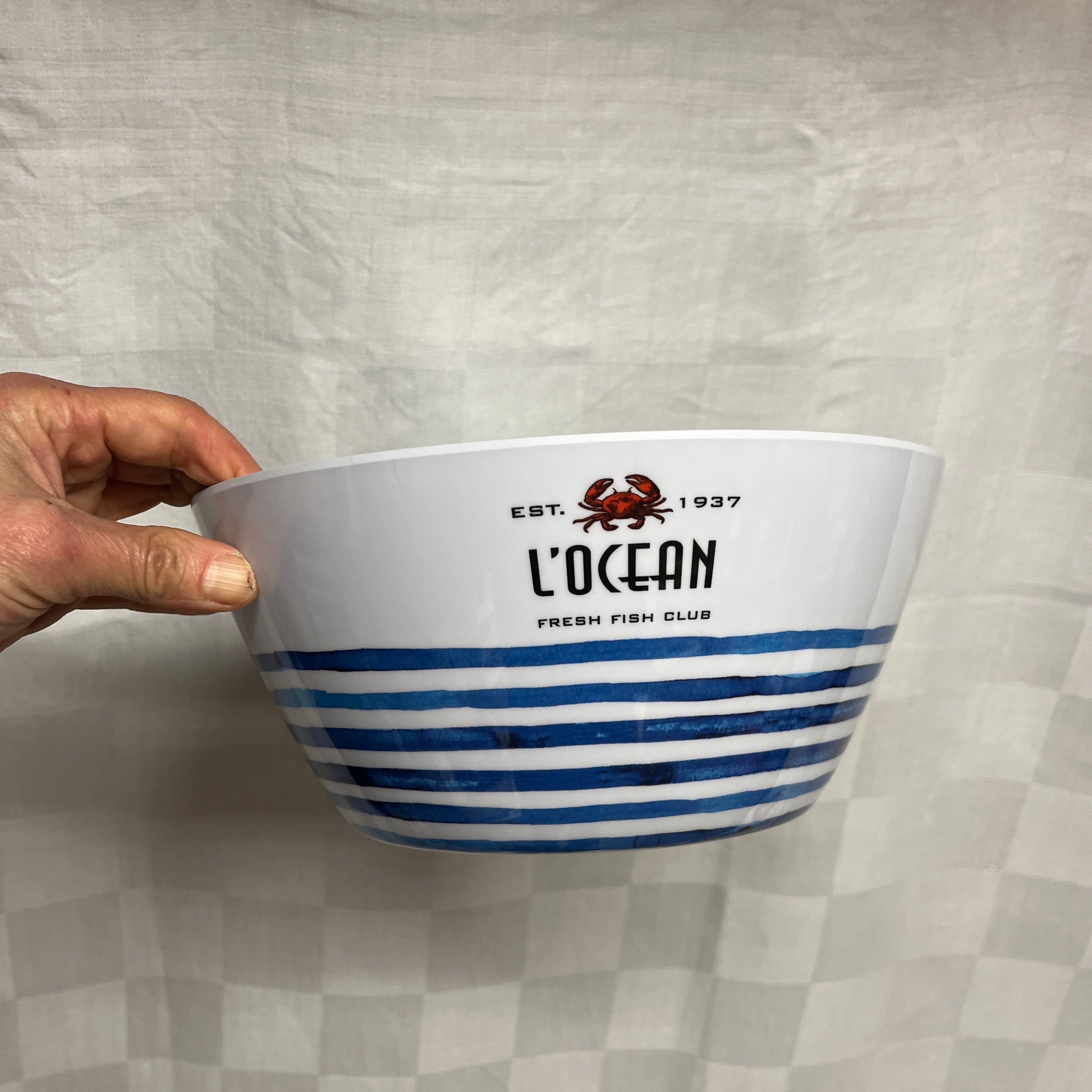 Melamine saladeschaal Restaurant l'Océan met blauwe strepen