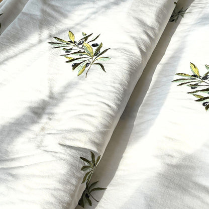 White cotton with embroidered olive branches, per 50 cm | 150 wide
