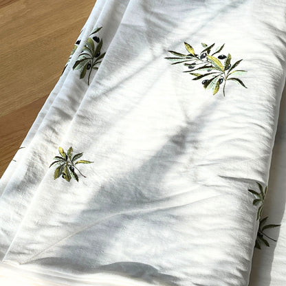 White cotton with embroidered olive branches, per 50 cm | 150 wide