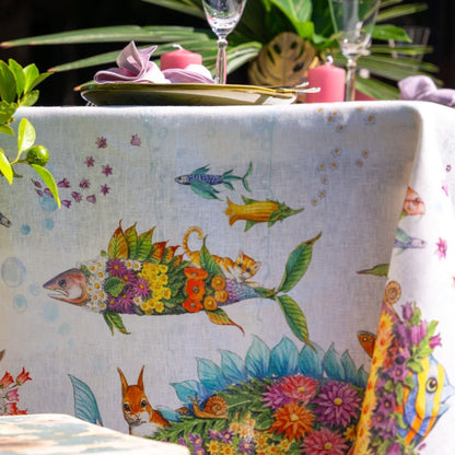 Pesciflora tafelloper en tafelkleden met fantasiebloemen en -dieren in zomerse kleuren, kies je formaat