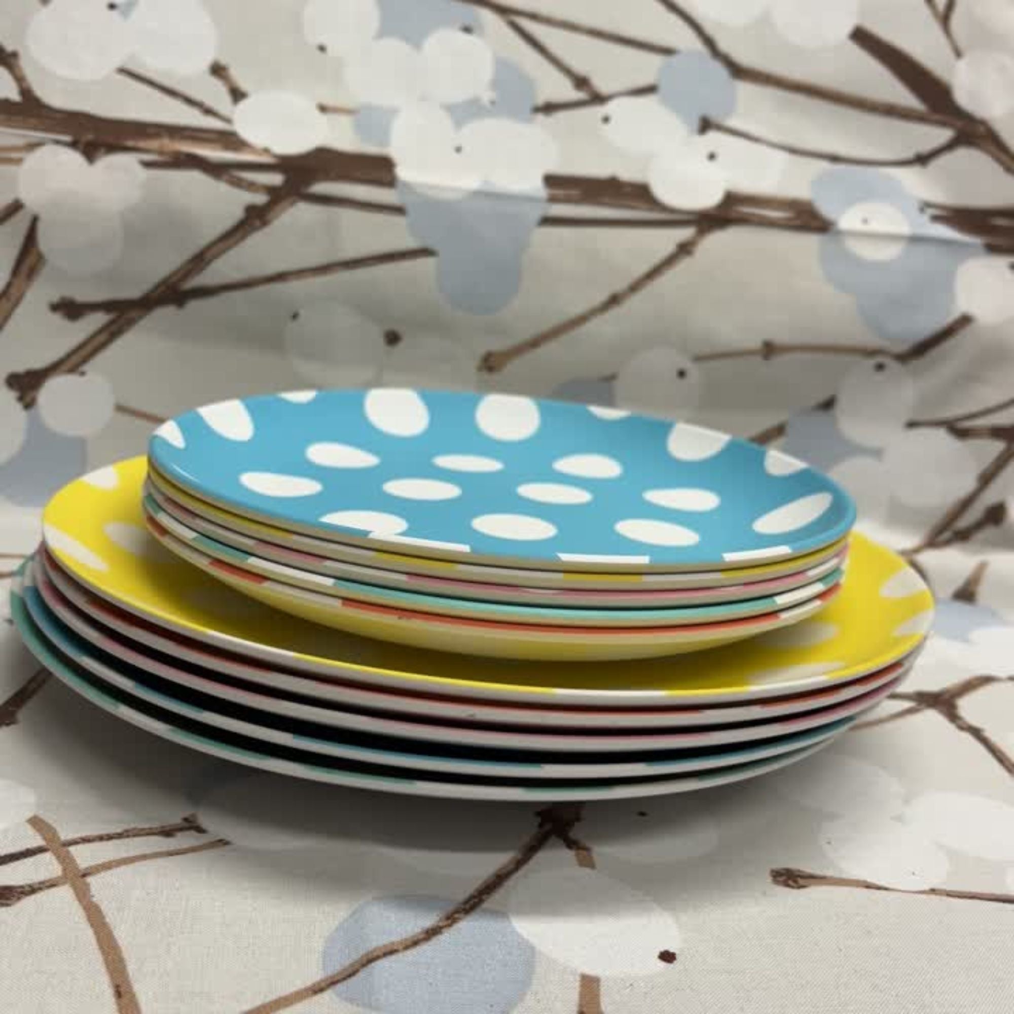 Polkadot melamine set van 5 dinerborden of ontbijtborden geel, roze, koraal, lichtblauw en turquoise | Kleuroptafel