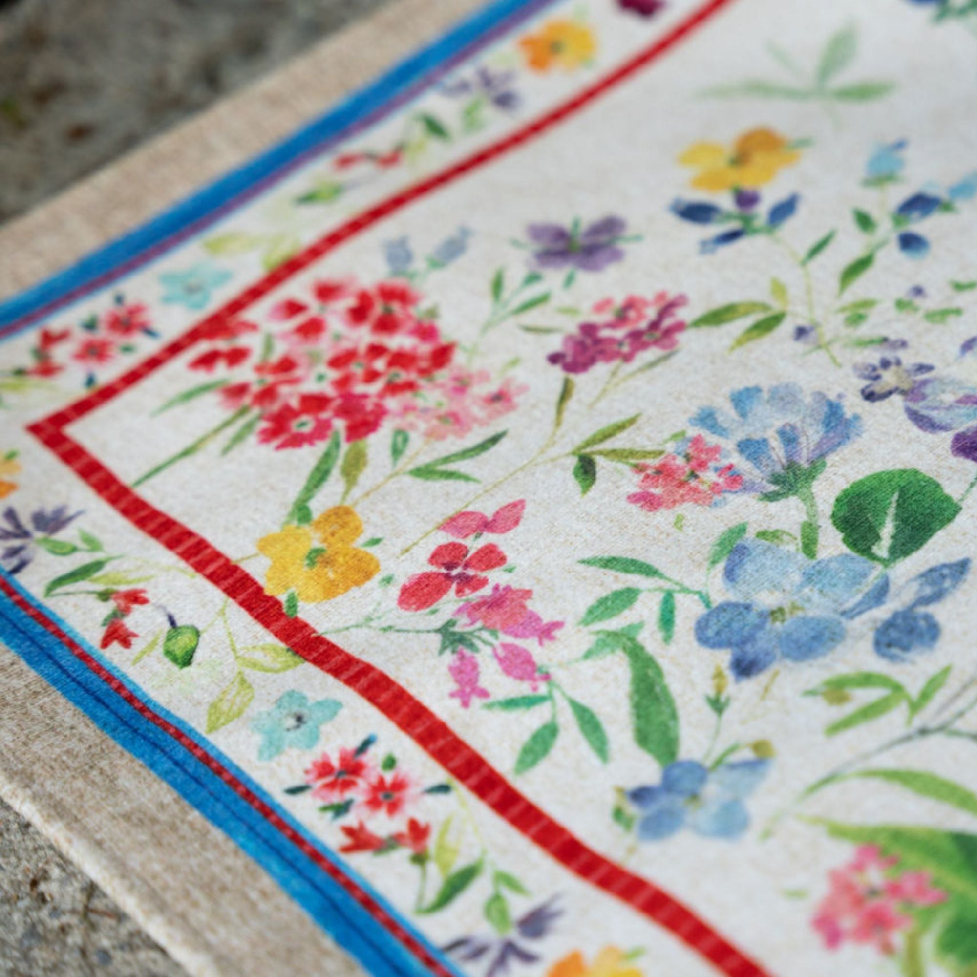 Deurmat en gangloper Primula met gezellige bloemtjes en heel veel kleur