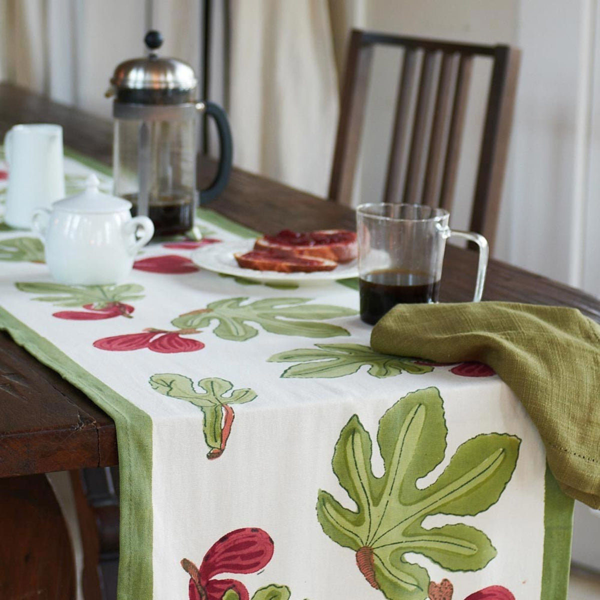 Tafellinnen Vijgen in rood/groen van Couleur Nature katoenen blokprints | kies je formaat