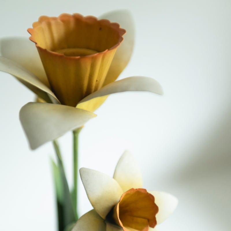 Bungalow kandelaar Narcis groen met geel | 26 cm hoog