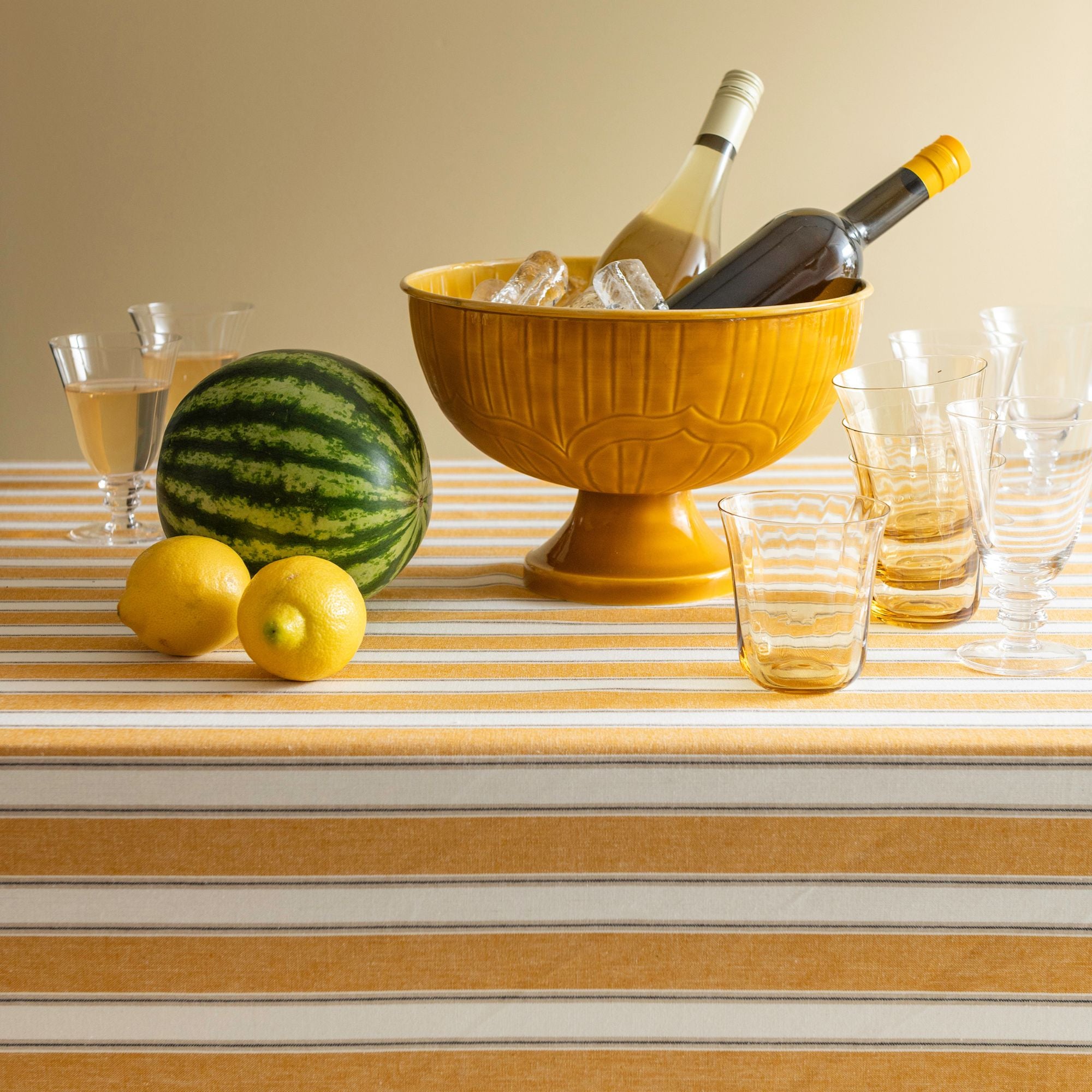 Bungalow geel-wit gestreept tafelkleed Palermo Honey | 160 x 300 cm