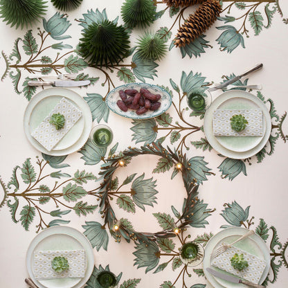 Bungalow Flora Sage, katoenen blokprint tafelkleed, gebroken wit met groen | 170 x 300 cm