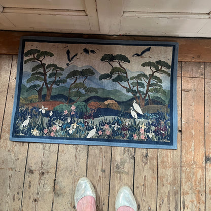 Deurmat in 3 breedtes Izumi met kraanvogels in Japans berglandschap
