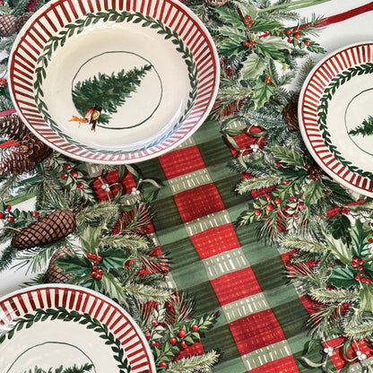 Kersttafelkleed Pinoel met kerstballen en een kant en klaar ‘centrepiece’ kies je formaat (ook rond en als tafelloper)