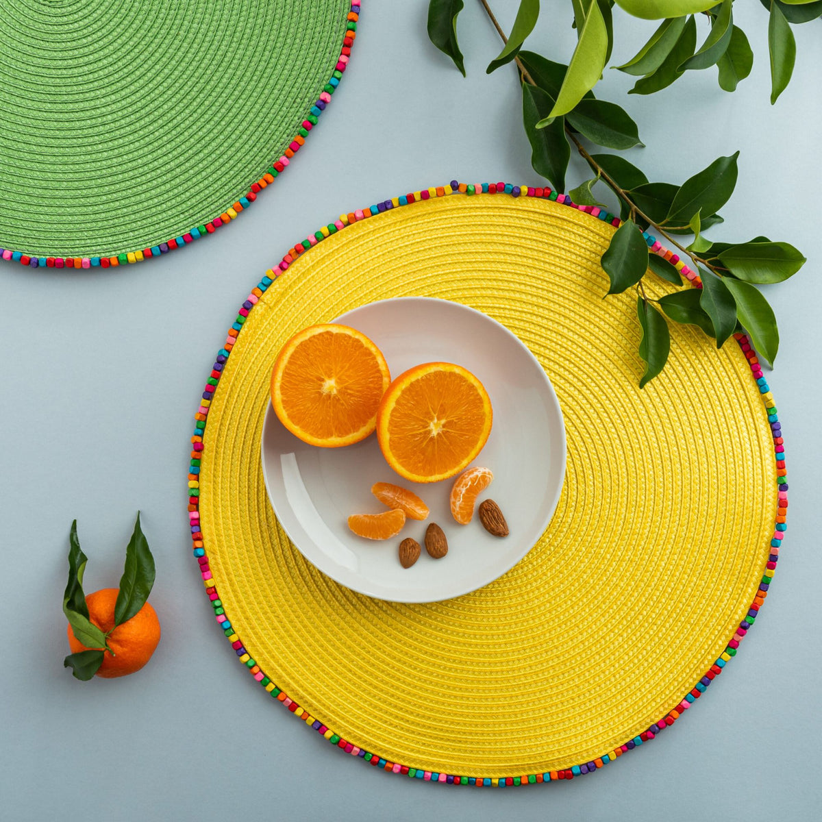 Arca ronde placemats met gekleurde kraaltjes, kies uit turquoise, geel, oranje, rood, zwart