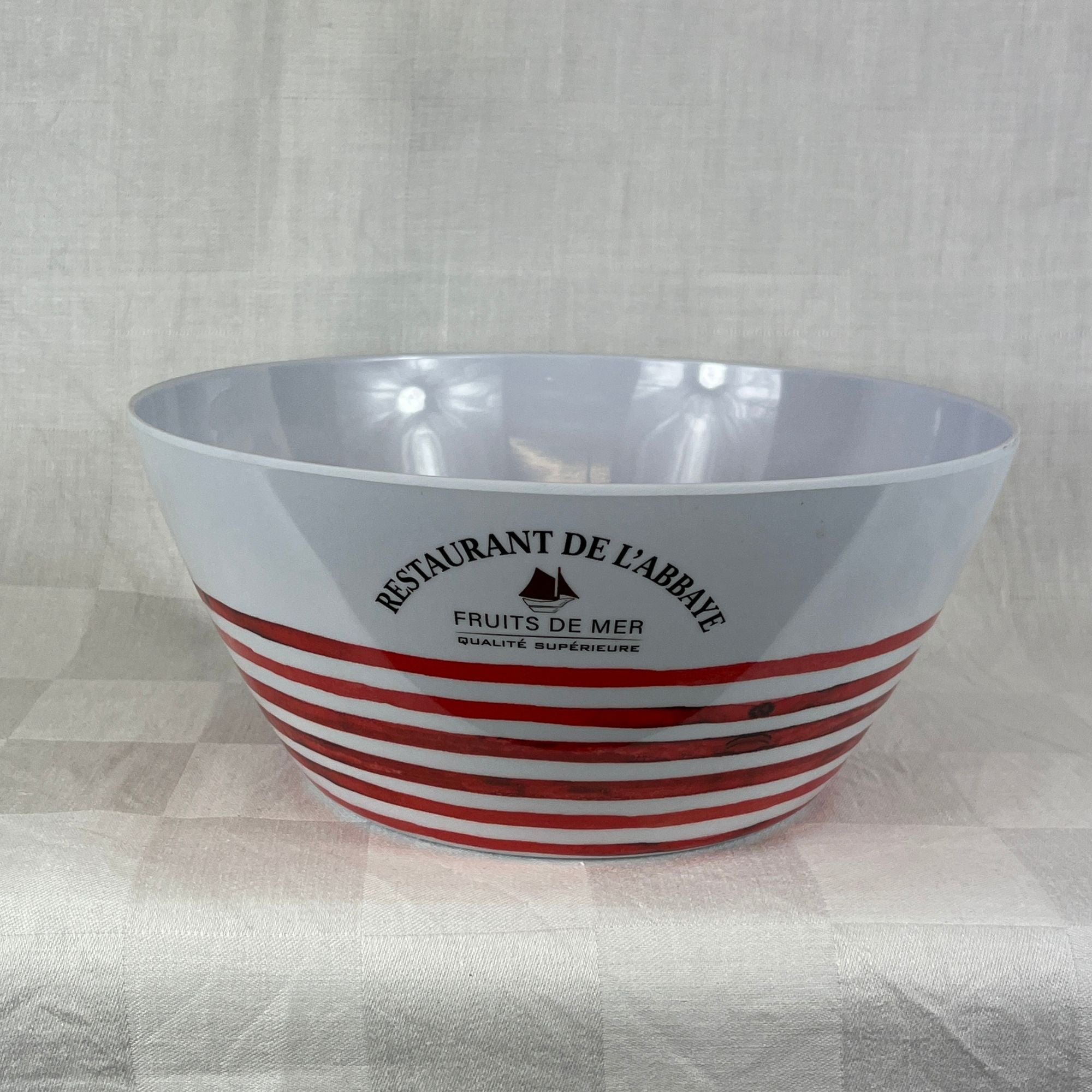 Melamine saladeschaal Restaurant l'Abbaye met rode strepen