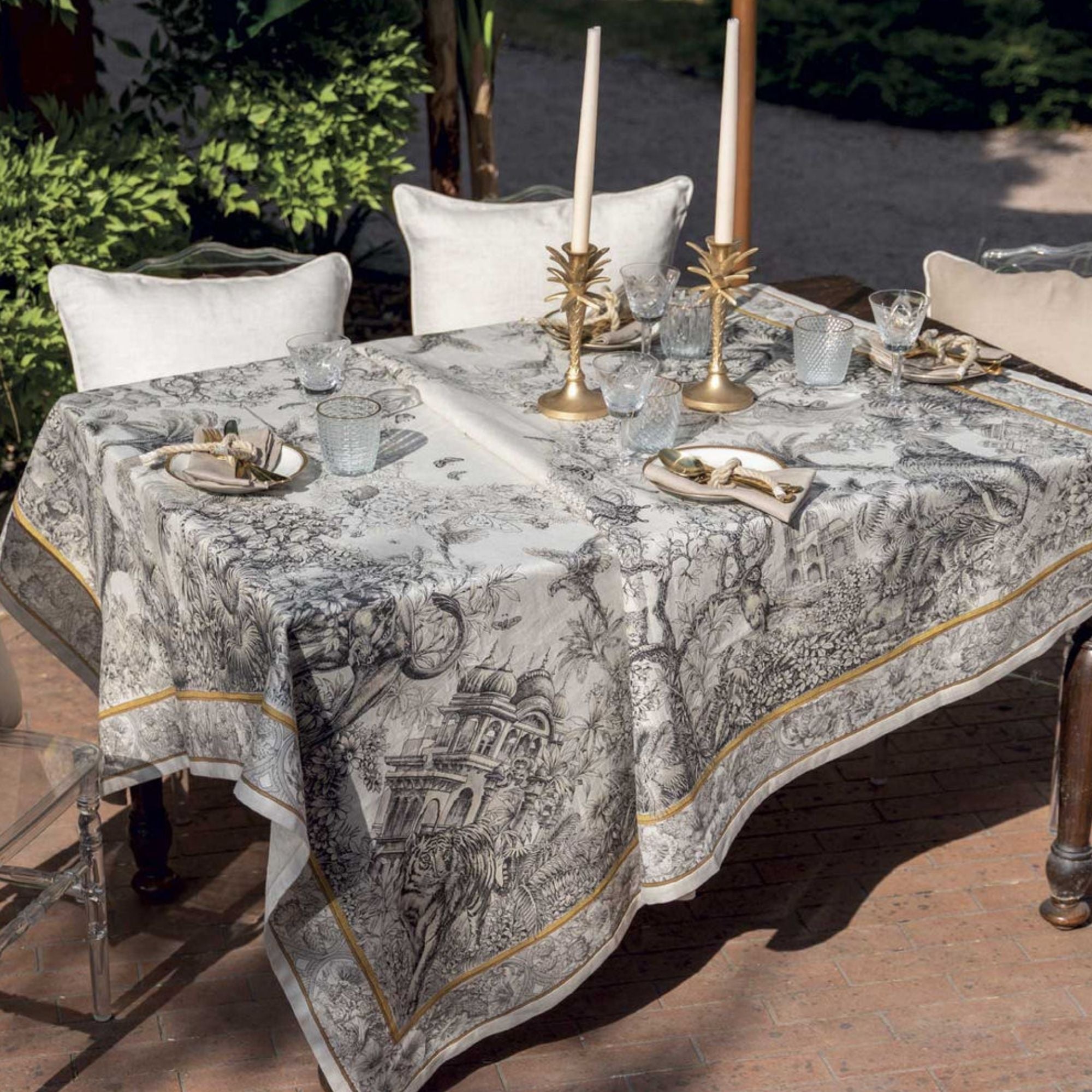 Tantra linnen tafelkleden en loper met tijger, olifant, Indiase paleizen en palmen, kies je formaat